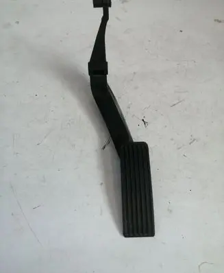 Mercedes-Benz A W168 Accelerator throttle pedal A1683011220