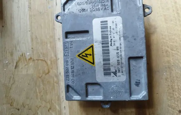Audi A4 S4 B6 8E 8H Headlight ballast module Xenon 1307329115 1035500015