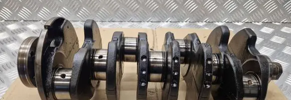 Volkswagen PASSAT B4 Crankshaft 028L
