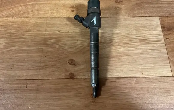 Fuel injector