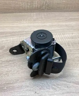 Mini One - Cooper Coupe R56 Rear seatbelt 601030000D