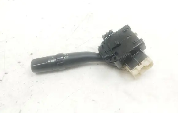 Toyota Avensis Verso Indicator stalk 173650