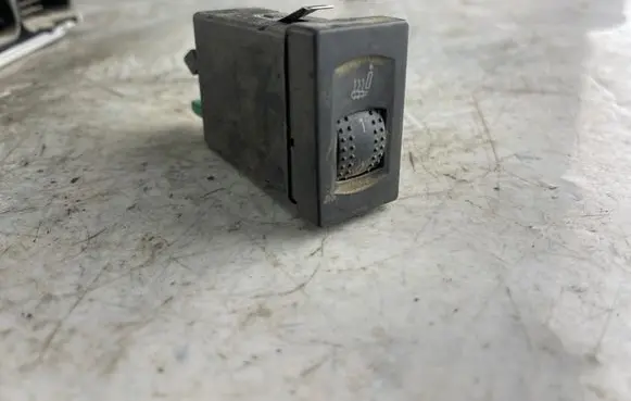 Volkswagen PASSAT B5 Seat heating switch 3b0963563c