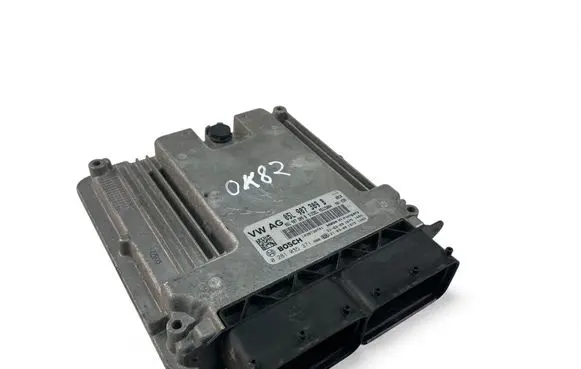 Volkswagen PASSAT B8 Engine control unit/module ECU 05L907309B 0281035371