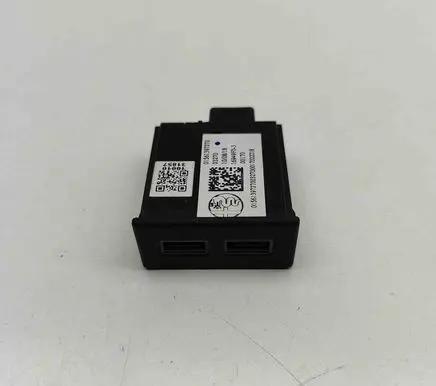 Alfa Romeo Stelvio USB socket connector 156139727 01561397270