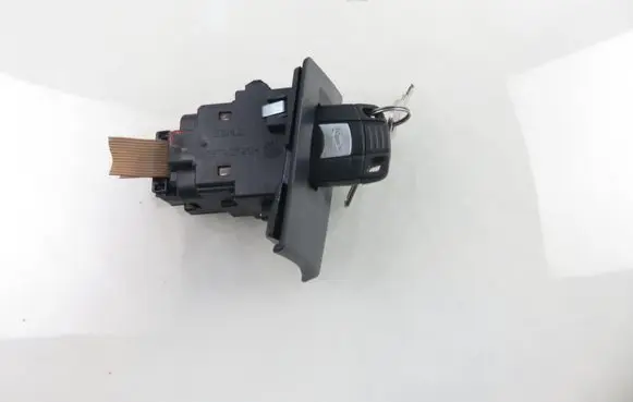 BMW 3 E90 E91 Ignition lock 695471909