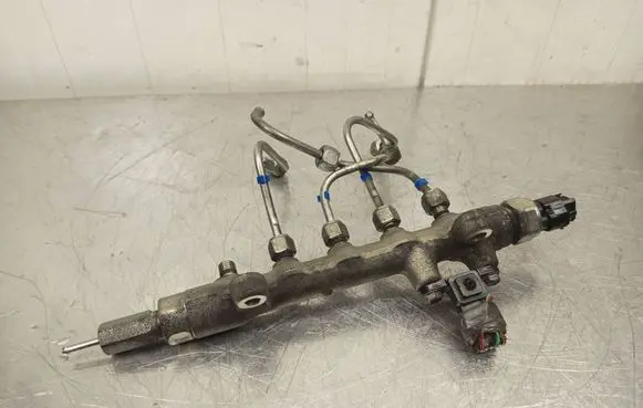 Mazda CX-7 Fuel main line pipe listwawtryskowa 03M12411