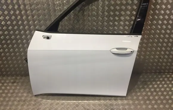 Cupra Born Front door 