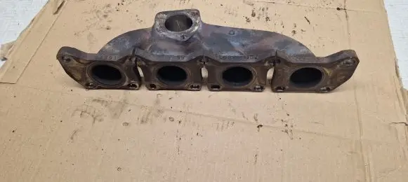 Seat Leon (1M) Exhaust manifold 06A253033