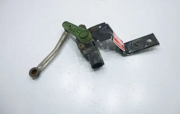 Volkswagen PASSAT B8 Headlight/headlamp level sensor 5Q0907503