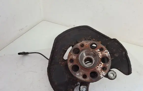 Mercedes-Benz B W245 Front wheel hub spindle knuckle