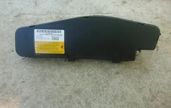 Jaguar XF Seat airbag 8X23611D10AA 610062200 10XF080640236