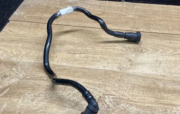 Land Rover Range Rover Sport L494 Engine coolant pipe/hose CPLA8C289CB