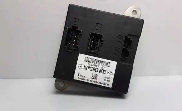Mercedes-Benz E W211 Comfort/convenience module 2115452132