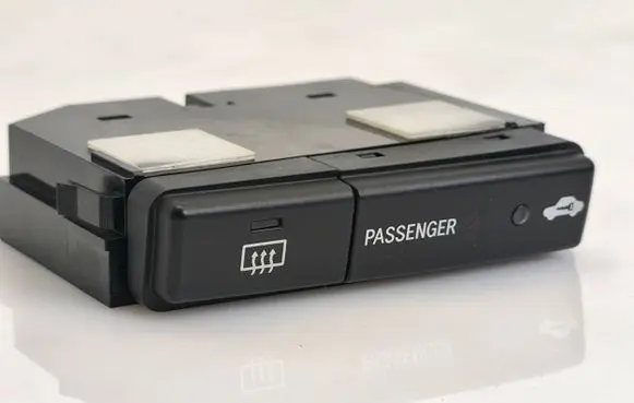 Windscreen/window heater switch