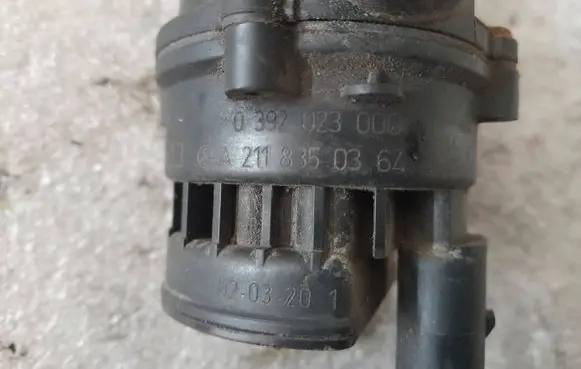Mercedes-Benz E W211 Electric auxiliary coolant/water pump A2118350364 2118350364