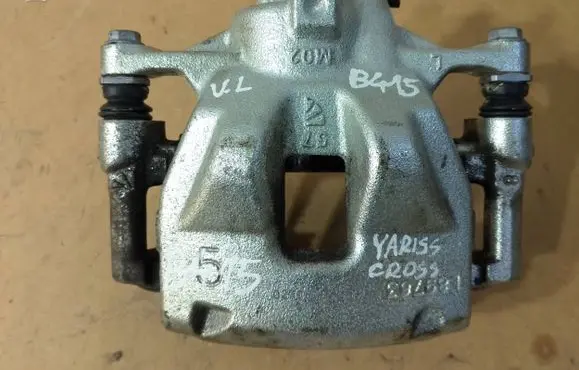 Toyota Yaris Cross Front brake caliper L84613