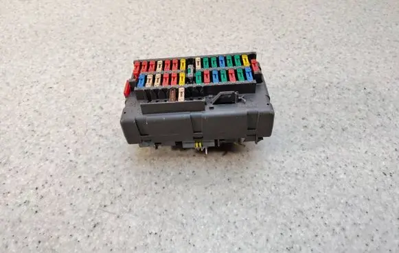 Peugeot 406 Fuse box set 9459288180