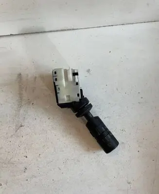 Nissan X-Trail T31 Indicator stalk 14425