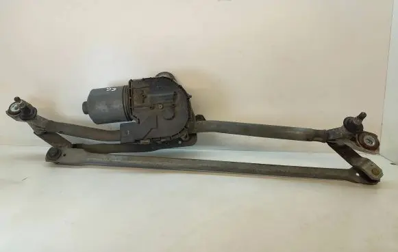 Audi A6 S6 C6 4F Front wiper linkage and motor 4F1955119C 0390241651 8010432