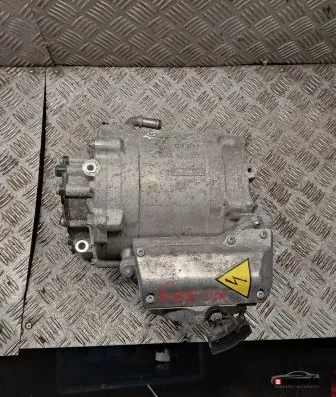Volvo XC40 Electric car motor 32257268