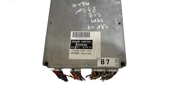 Toyota RAV 4 (XA20) Engine control unit/module 8966142A10 1758005441