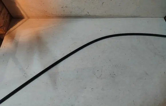 BMW 3 E90 E91 Door glass trim 