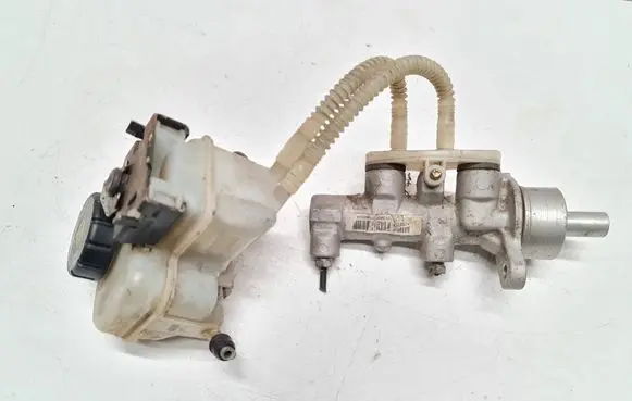 Opel Meriva A Master brake cylinder Y21027