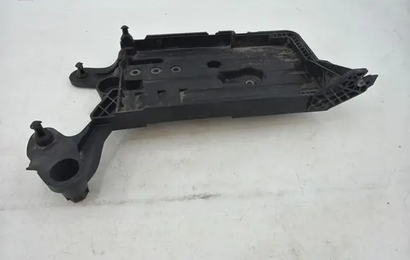 Volkswagen Golf VII Battery tray 5Q0915321H 5Q0915331D