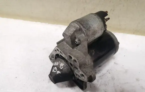 Renault Megane III Starter motor 8200665518