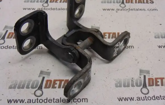 Toyota RAV 4 (XA30) Tailgate/trunk/boot hinge
