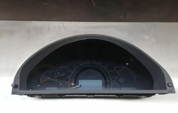 Mercedes-Benz S W220 Speedometer (instrument cluster) A2205402811