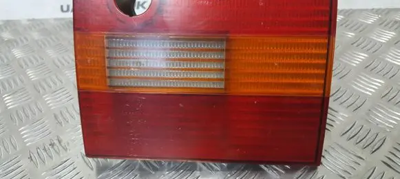 Volkswagen PASSAT B4 Tailgate rear/tail lights
