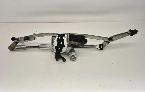 Volvo V70 Front wiper linkage and motor 09151848 1394a 404775