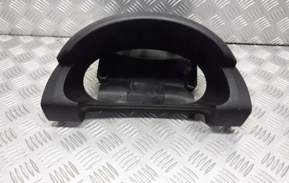 Mazda 5 Dashboard center trim panel C23555182