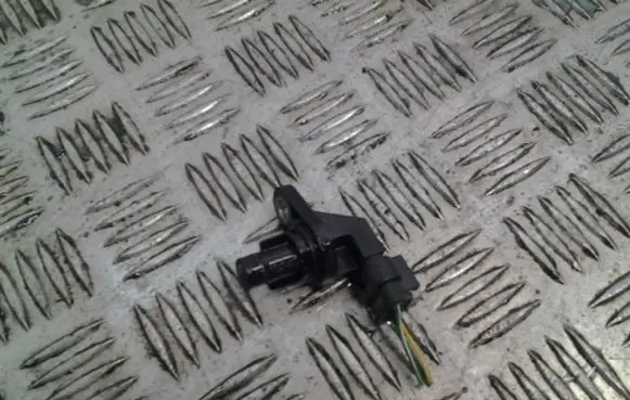 Mercedes-Benz A W176 Camshaft speed sensor A6519050100 0232103107