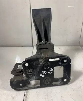 Audi A4 S4 B8 8K Engine bonnet/hood lock/latch loop/hook 8T0823480