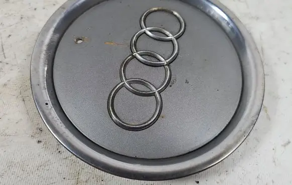 Audi A3 S3 8L Original wheel cap 8L0601165D