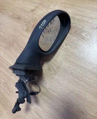 Renault Laguna I Manual wing mirror 873024C