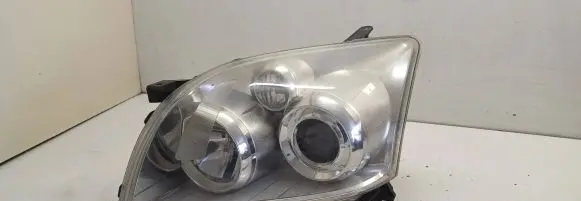 Toyota Avensis T250 Headlight/headlamp 20B738 13388
