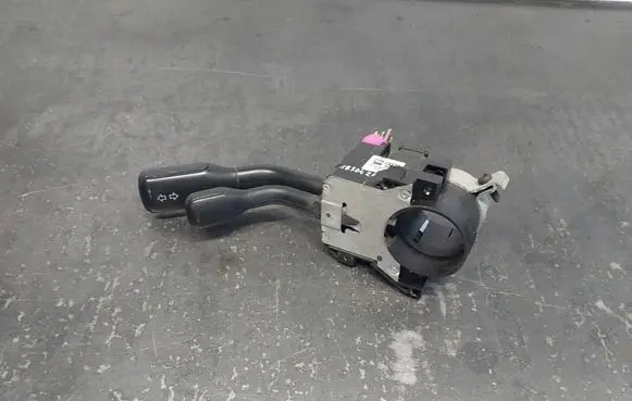 Audi A4 S4 B5 8D Indicator stalk 4D0953513D