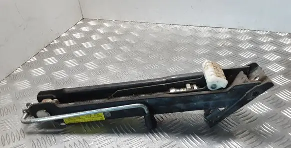 Mercedes-Benz R W251 Lift Jack A1645800018