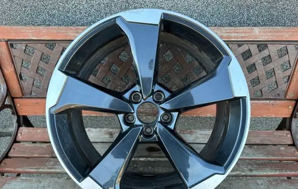 Audi Q5 SQ5 R20 alloy rim 