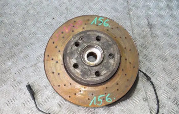 Mercedes-Benz CLA C117 X117 W117 Front wheel hub spindle knuckle