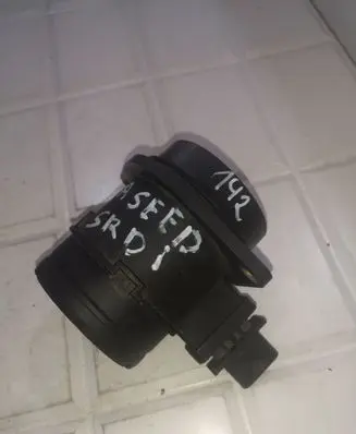 KIA Ceed Mass air flow meter F00C267023