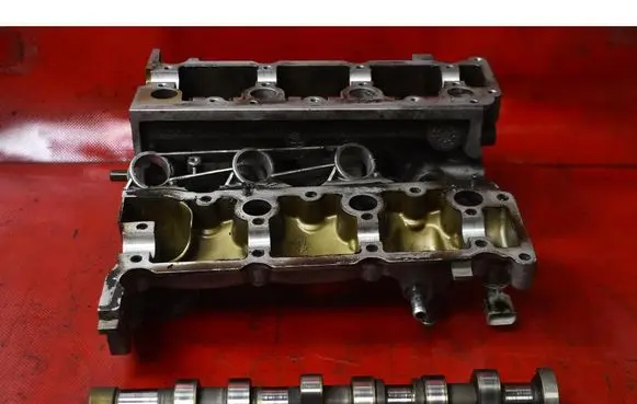 Skoda Fabia Mk1 (6Y) Engine head 03D103374F