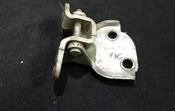 Honda Civic Front door upper hinge