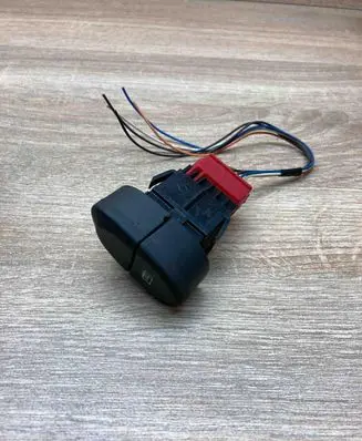 Renault Scenic I Windscreen/window heater switch RENAULTSCENIC WITHPLUG