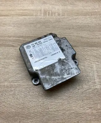 Volkswagen Touran I Airbag control unit/module 1T0909605