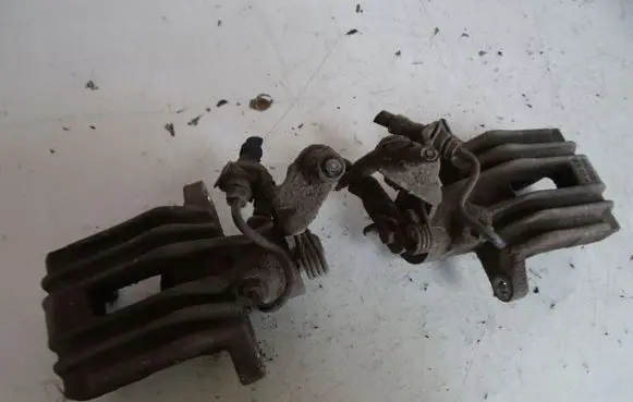 Volkswagen Scirocco Rear brake caliper